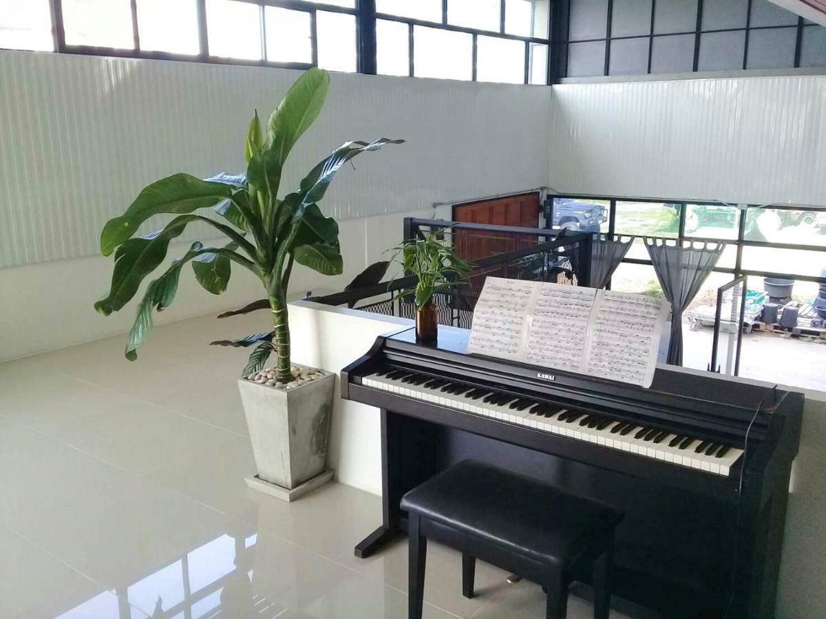 Lamoon Boutique Hotel Suphan Buri Buitenkant foto